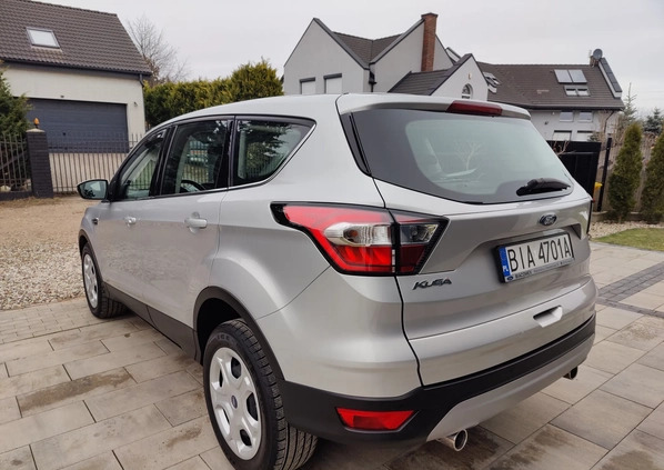 Ford Kuga cena 66900 przebieg: 104000, rok produkcji 2017 z Białystok małe 352